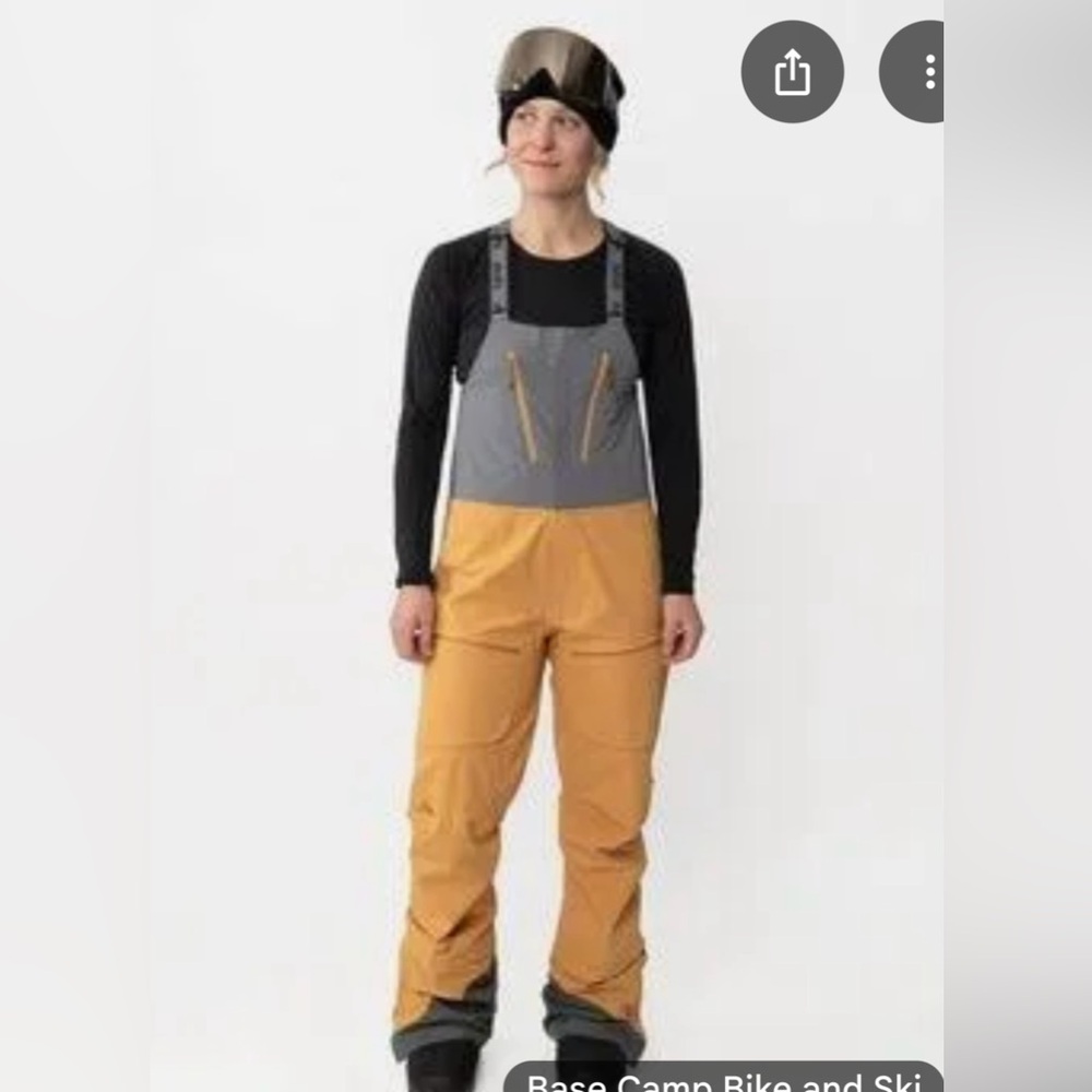 Strafe Bib - Women’s Shell Pants - Snow pants - Outerwear